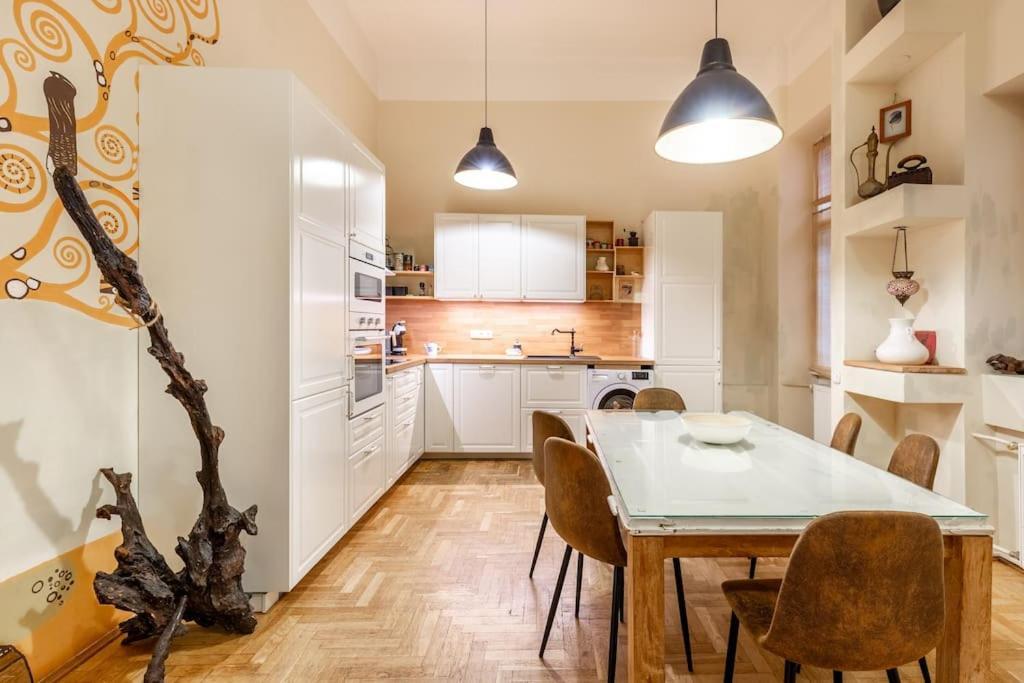 Bourgeois Boheme Apt. 88 M² City Center ブダペスト エクステリア 写真